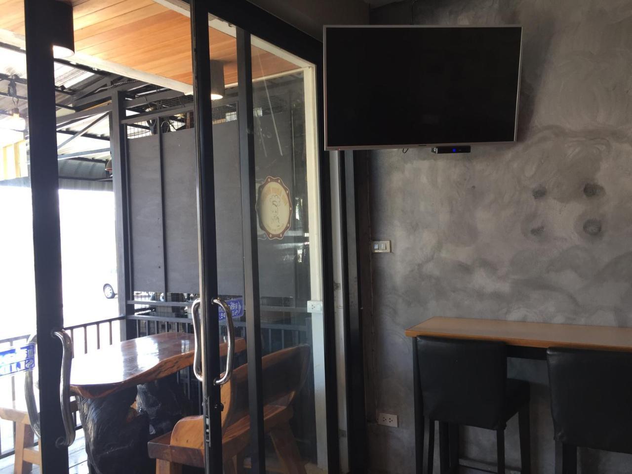 You In House Urt Surathani Airport Сураттхани Экстерьер фото